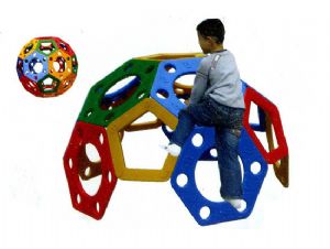 點(diǎn)擊查看詳細(xì)信息<br>標(biāo)題：05406 多功能球體兒童攀登架 閱讀次數(shù)：7434